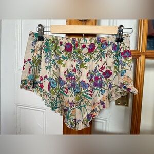 Spell & The Gypsy Collective Flutter Short
